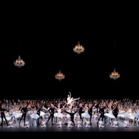 Vergelden Rodeo Scharnier Recensie Mata Hari door Het Nationale Ballet – Theaterkrant